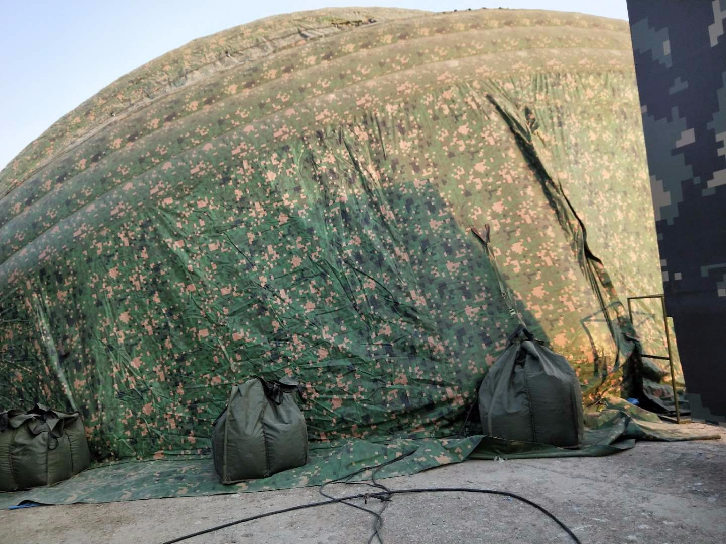 蕉城军用充气帐篷